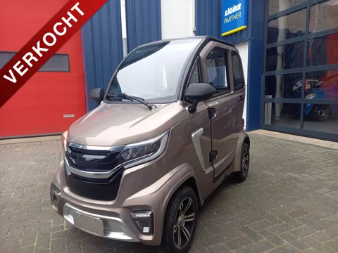 Mirage Mirage overdekte scootmobiel, rijbewijsvrij! VERKOCHT