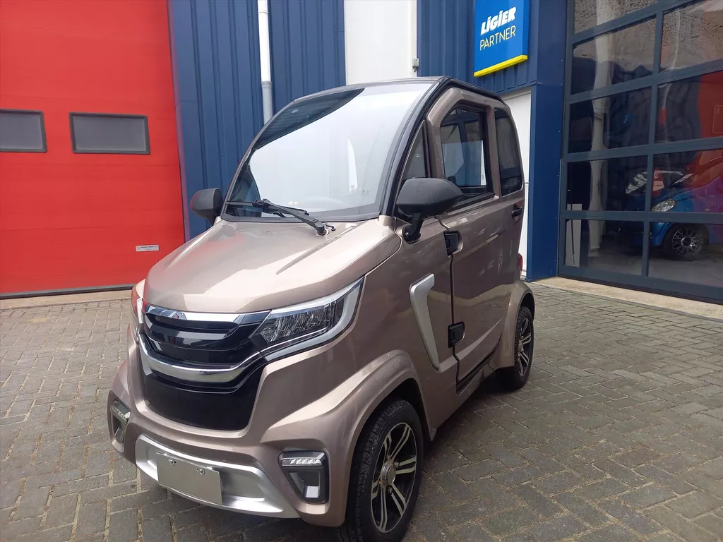 Mirage Mirage overdekte scootmobiel, rijbewijsvrij !! 2022