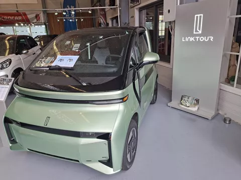 Linktour Alumi ELEKTRISCHE BROMMOBIEL VANAF €10490