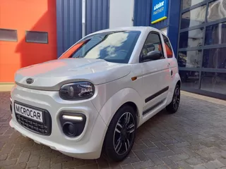 Microcar M.go DCi  brommobiel  bjr 2021 45 km-auto