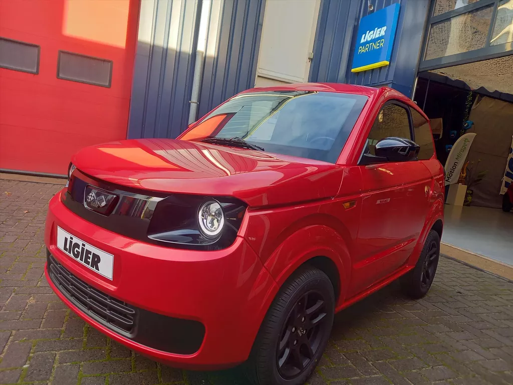 LIGIER Myli Diesel  I.DEAL  NIEUW!!    brommobiel